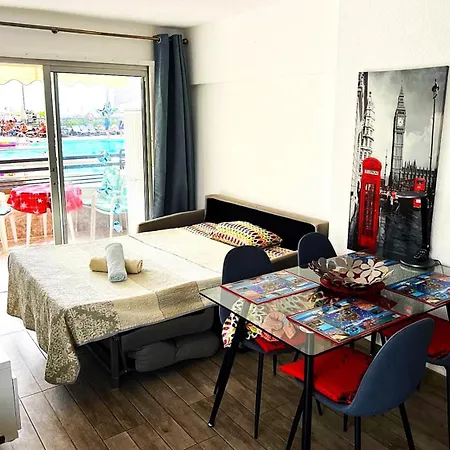アパート Sea View At Santa Maria 3*