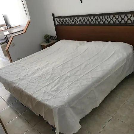 Sea View At Santa Maria דירה